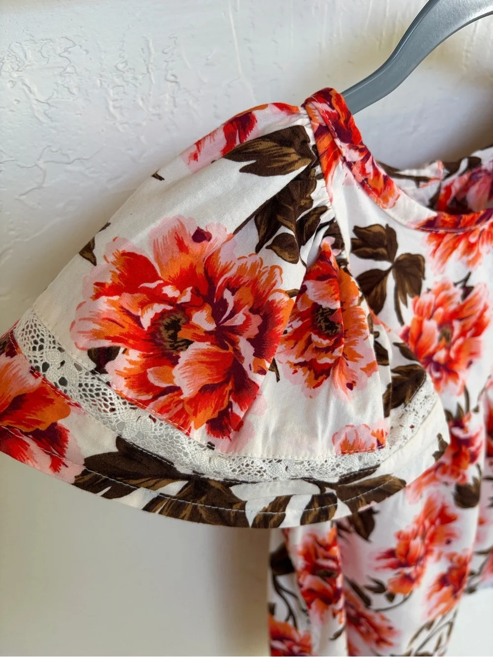 Old Navy Floral Flutter Sleeve Top